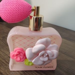 Victoria's Secret. Tease Flower 3.4 fl oz